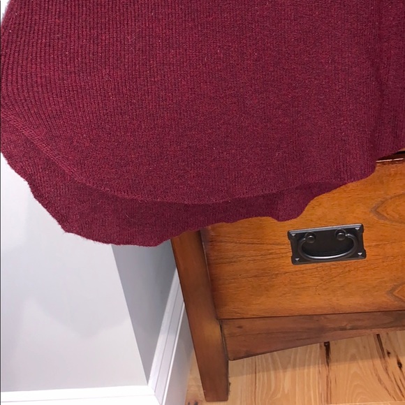 American Eagle Maroon Sweater - Picture 3 of 5